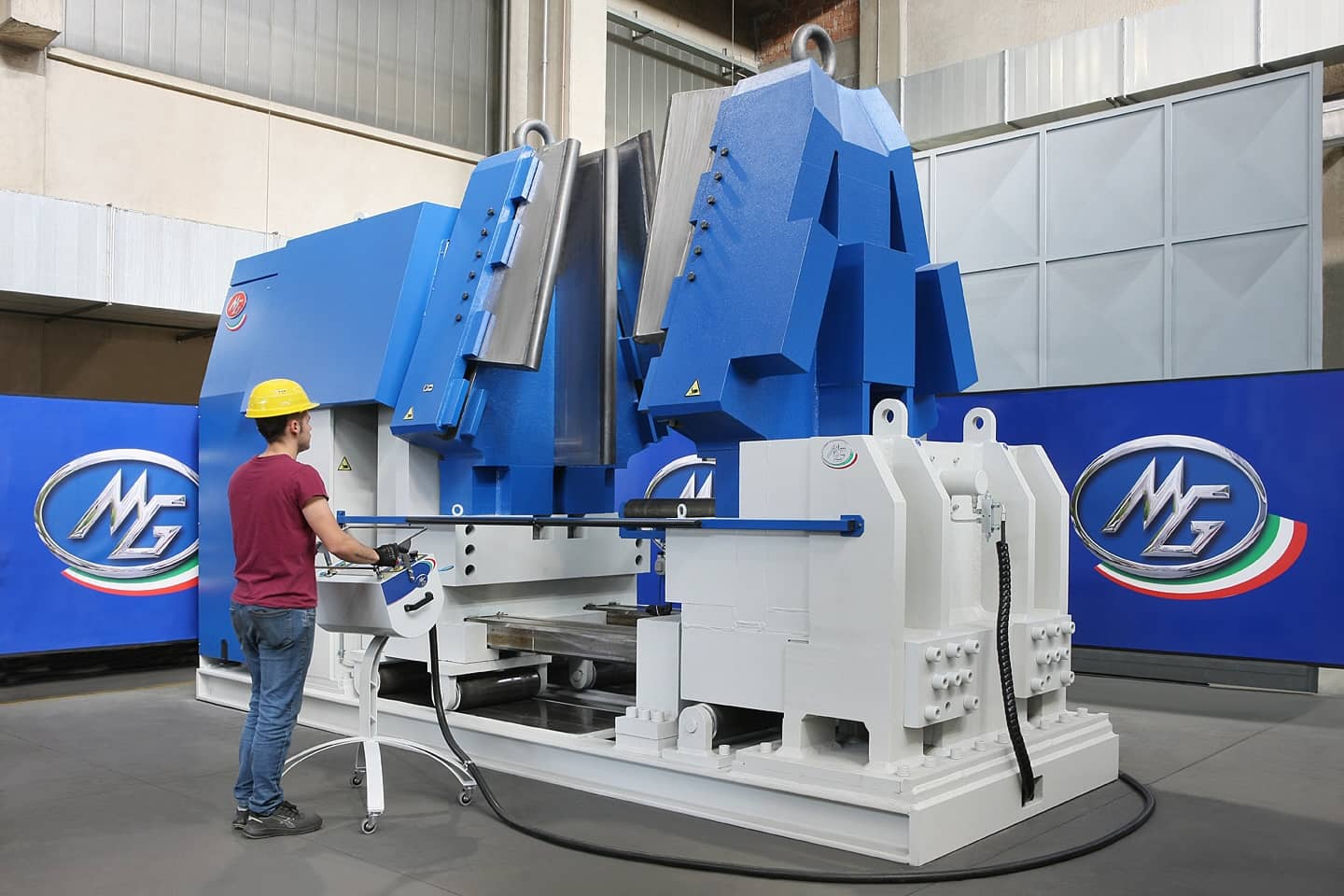 MACHINES FORMATRICES DE SPIRALES